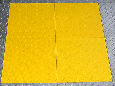 RaceDeck Interlocking Tiles (12"x12")-YELLOW (20 sq ft)
